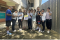 2025/08/16 記者洪美秀／新竹報導一條70公尺通道搭起新竹市香山國小與荷蘭國際學校的交流橋樑。兩校也完成互惠及開放通道的合作協議，讓兩校學生可進出臨時通道，讓學習運動不受影響。（香山國小提供）一條70公尺的簡易臨時通道搭起新竹市百年學校香山國小與荷 ...(略)