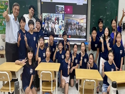 臺北市濱江國小六年級師生與韓國安山市海洋小學五年級學生進行線上交流濱江國小介紹學校營養午餐韓國海洋小學學生介紹學校校園臺韓學生透過交流增進對不同文化的國際理解，展現對不同文化的尊重(國立教育廣播電台/周明慧報導)臺北市濱江國小六年級師生利用線上會議的方式， ...(略)