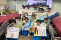 臺北市五常國小深耕國際教育多年，112學年度將轉型為雙語教育學校臺北市五常國小與日本小學視訊交流（轉自國立教育廣播電臺）疫情趨緩後的國門正式開啟，來自日本金澤縣星稜大學的清水和久教授日前率領學生參訪臺北市五常國小，讓暫停近3年的跨國實體交流正式恢復，五常國 ...(略)