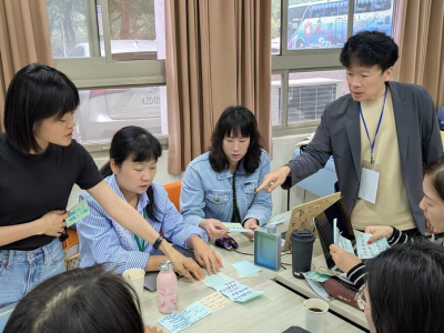 教育部近期選派30名中小學教師，前往新加坡、馬來西亞，展開為期9天的入班交流，返國後將辦理成果工作坊，與全國教師社群分享經驗。（教育部提供）(中央通訊社/陳至中、陳清芳報導) 教育部近期選派30名中小學教師，前往新加坡、馬來西亞，展開為期9天的入班交流，期 ...(略)