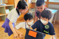 力行學生和直川小學學生利用平板與Google翻譯互動交流力行學生參與直川小學的校園生活力行國小學生獲得日本接待家庭的熱情款待(國立教育廣播電台)疫情之後國境開啟，臺北市力行國小進行「走讀寰宇」國際教育課程，由黃國庭校長率團前往日本九州，與大分縣佐伯市直川小 ...(略)