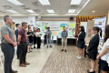 (yahoo新聞/陳榮昌報導)美國阿拉巴馬州教育廳長及法務長於二十二日下午訪問大甲高中，受到全體師生熱烈迎，一行在英語流俐的學生介紹中，仔細瞭解甲中辦學績效與特色的脈絡與成果展現中頻頻點頭稱讚。校長高榮利示，學校秉持市長盧秀燕重視科學教育發展的理念，蔣偉民 ...(略)