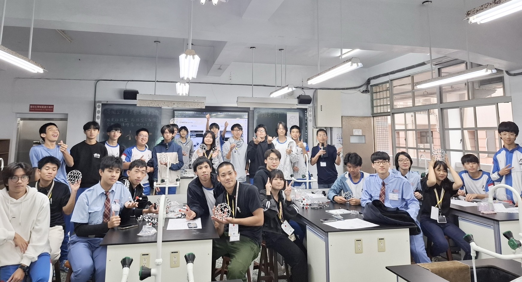 開啟連結校長期許:看見世界,也讓世圖片