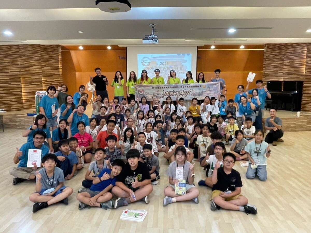 南湖海青營結訓合影圖片