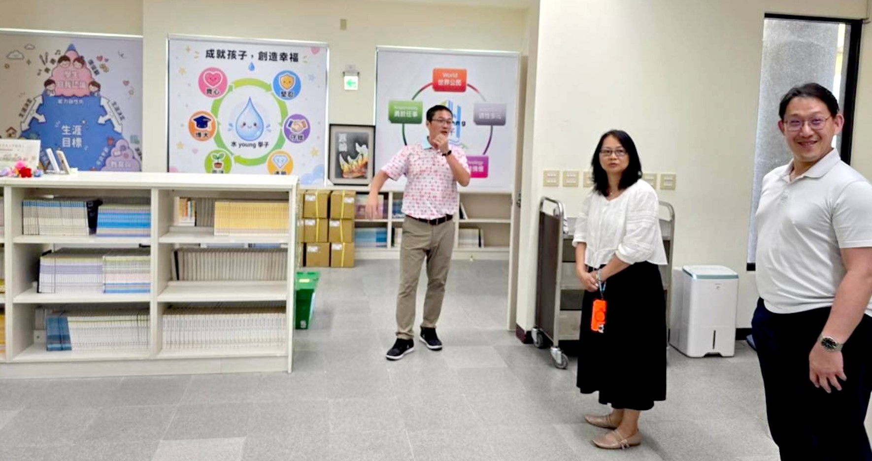 【國際交流】美愛迪生訪姐妹校鹽行國中交流 共譜國際教育新篇章相關照片(2)